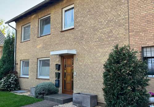 Immobilienfoto: Kapitalanlage mit vermieteter DG Wohnung in Obrighoven